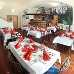 酒店 扎梅科克里提尼酒店 Křtiny