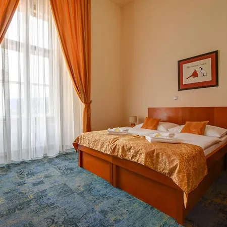 Otel Zamek 3*