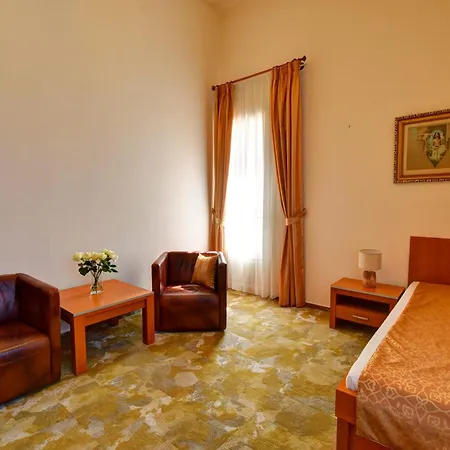 Otel Zamek 3*