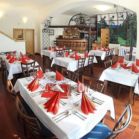 Otel Zamek Křtiny